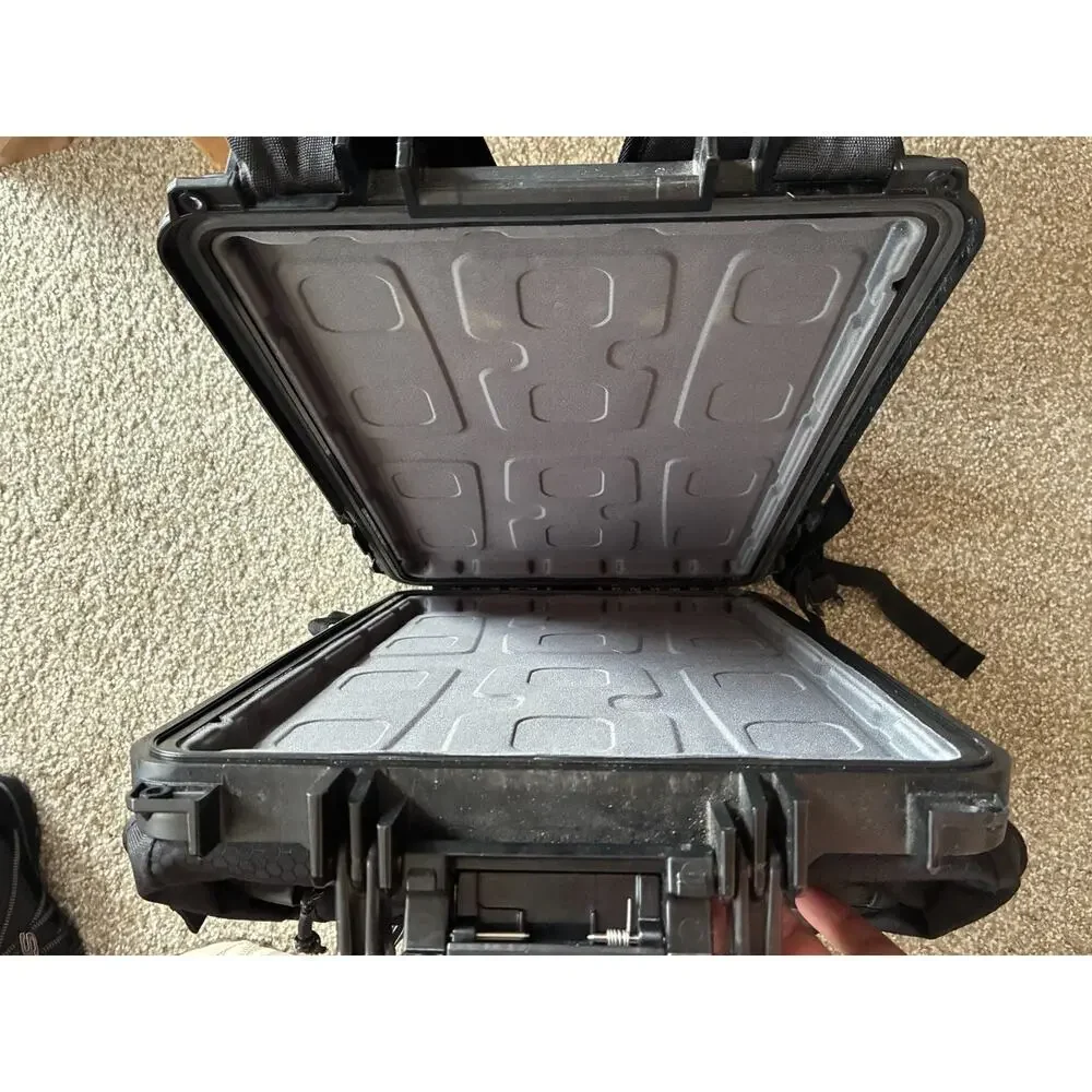 Pelican S100 25L Sport Elite Laptop Backpack, Black 9”x11.5”x18” Used